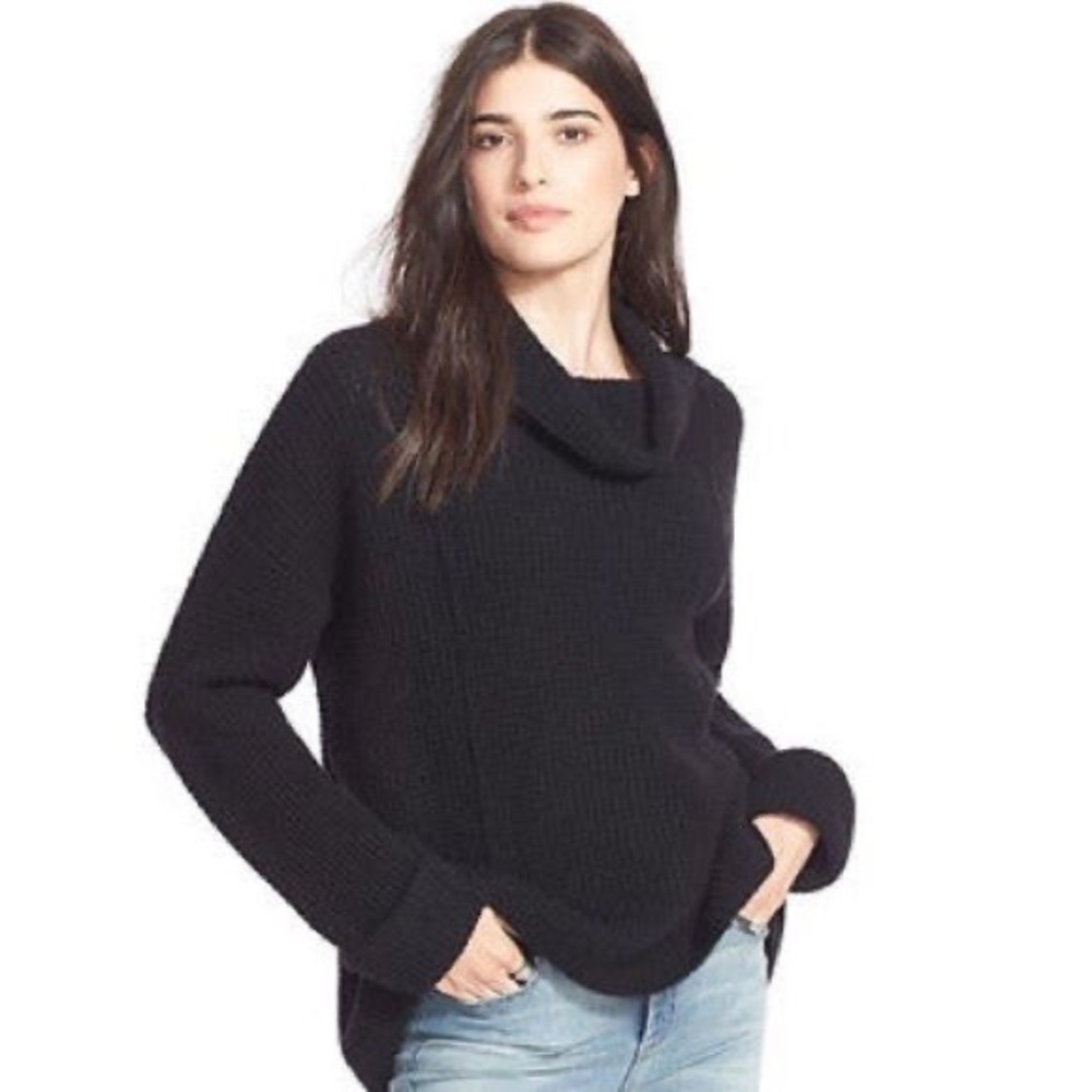 GUC Size Large FP Waffle Weave Turtleneck Sweaters